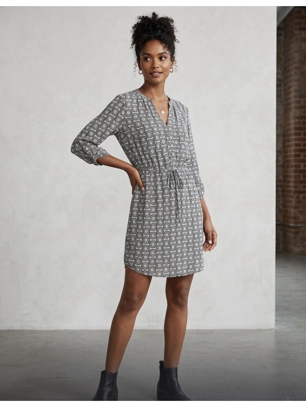 Ann Taylor LOFT Petite SP Dress Black White Elastic Waist Career Casual Travel